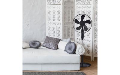 Stojanový ventilátor 55 W čierny